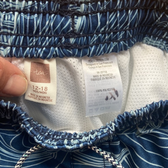 Tea Collection Sea Turtle Swim Trunks 12-18m - Picture 5 of 8